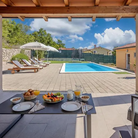 Aurea With Private Pool - - Happy *